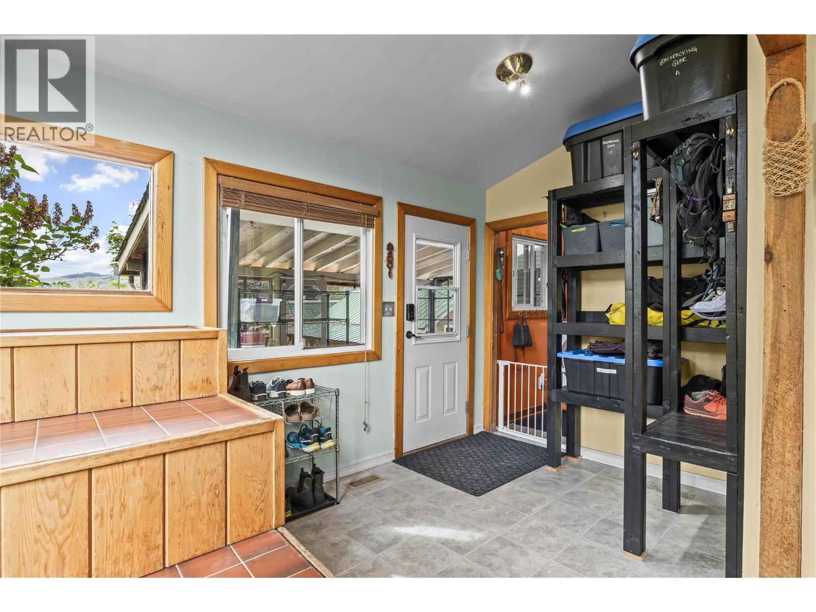 3002 25 Street - 25