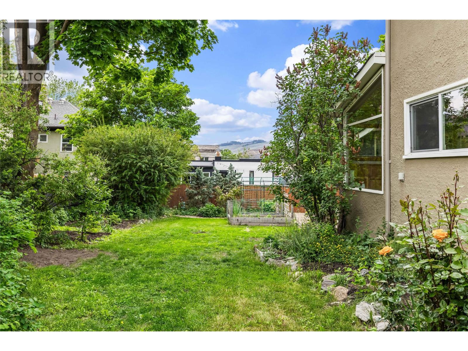 3002 25 Street - 45