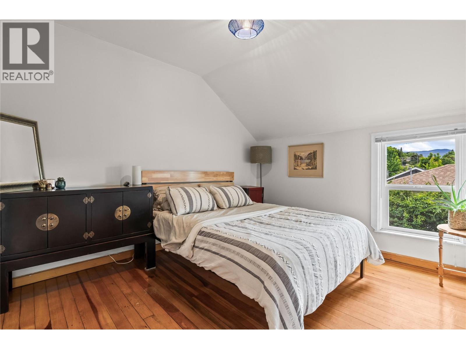 3002 25 Street - 34