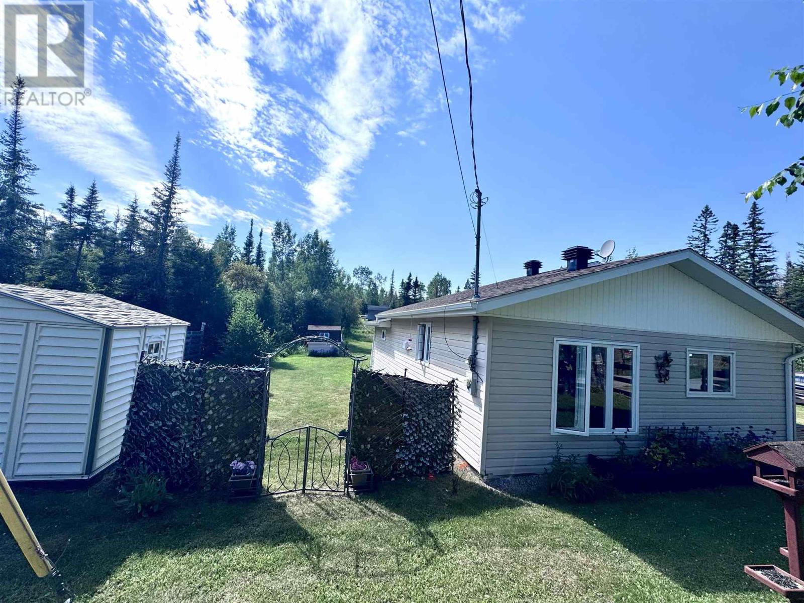 1142 Fantham Rd - 34