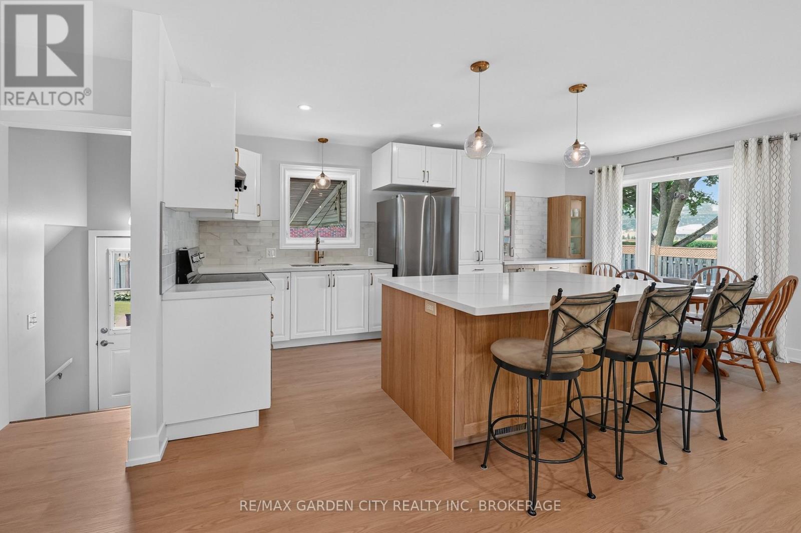 26 MILLWARD AVENUE - 10