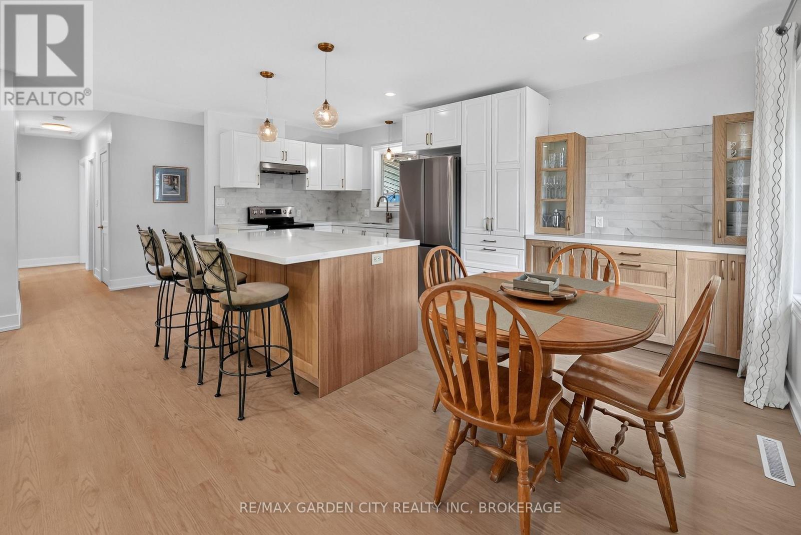 26 MILLWARD AVENUE - 11