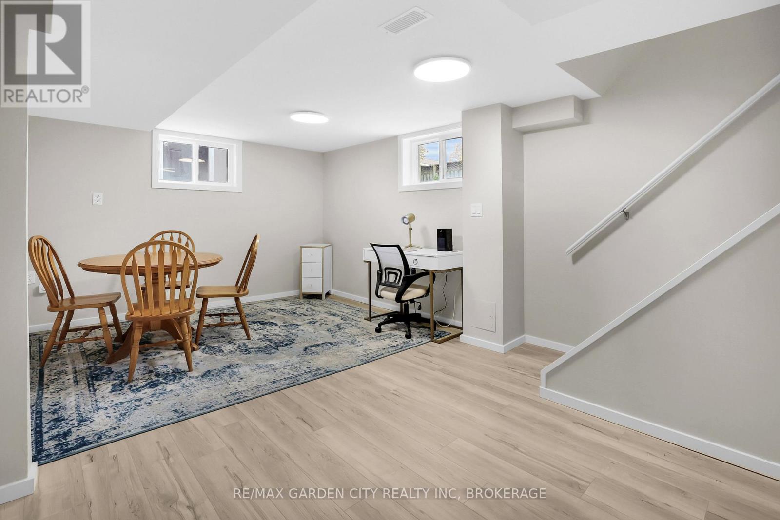 26 MILLWARD AVENUE - 21