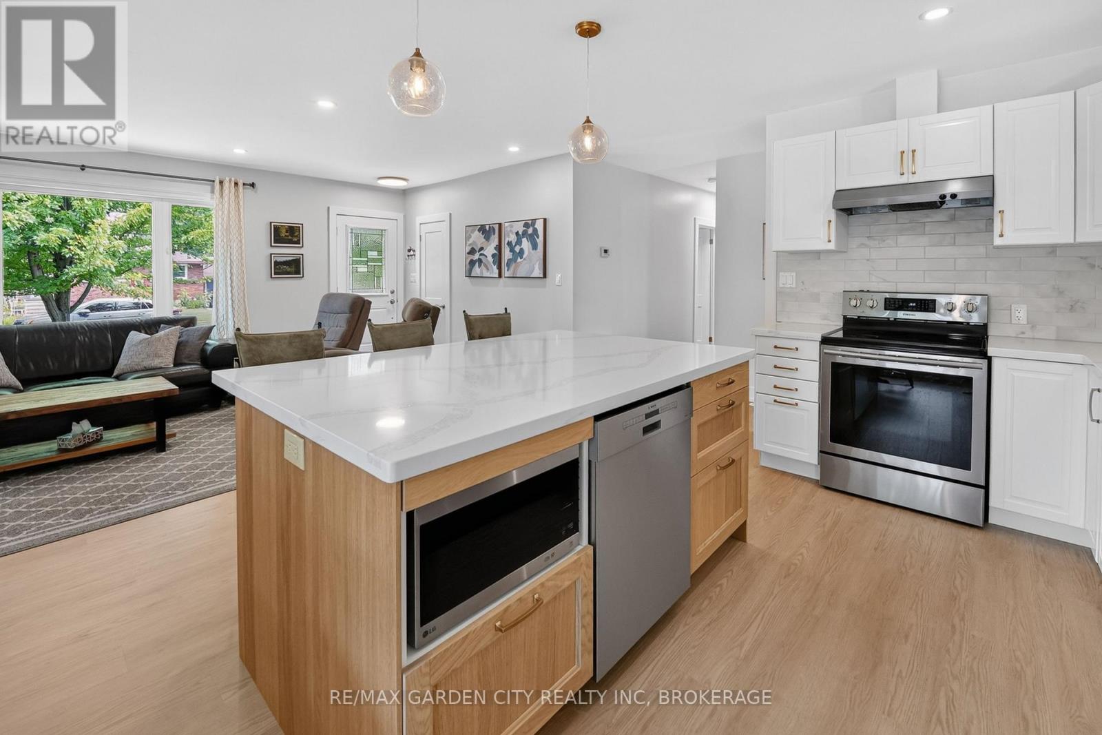 26 MILLWARD AVENUE - 7
