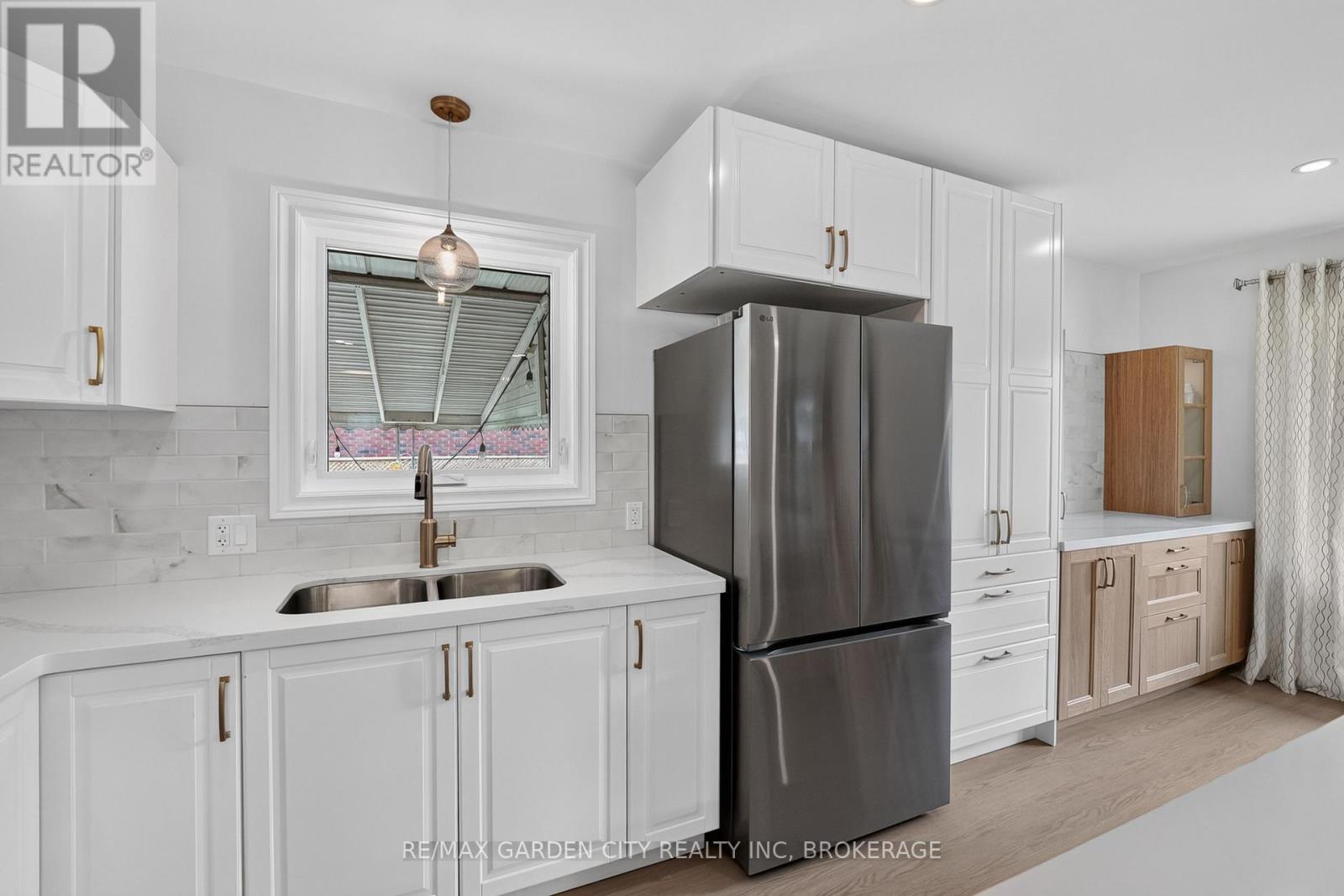 26 MILLWARD AVENUE - 9