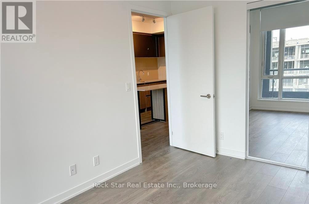 #629 7950 BATHURST STREET - 23