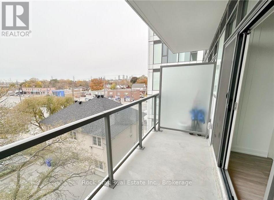 #418 1195 THE QUEENSWAY - Image 29