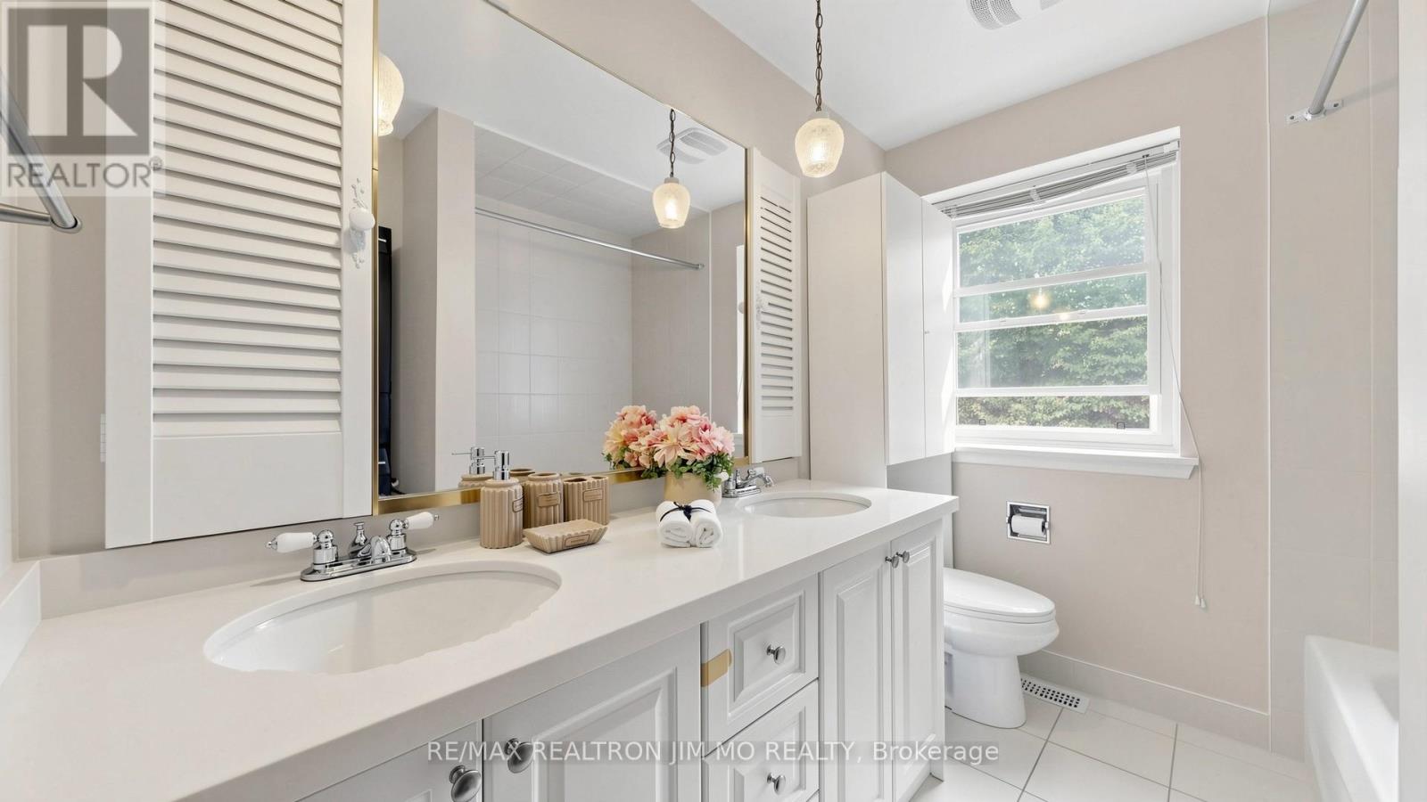 40 RAVENCLIFF CRESCENT - Image 25