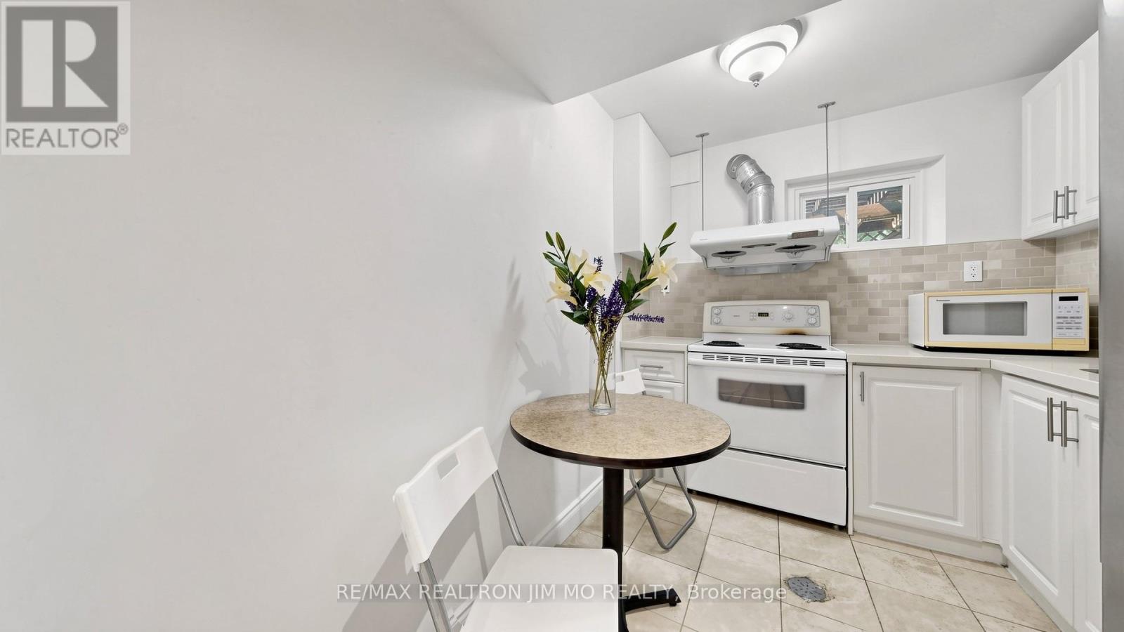 40 RAVENCLIFF CRESCENT - Image 35