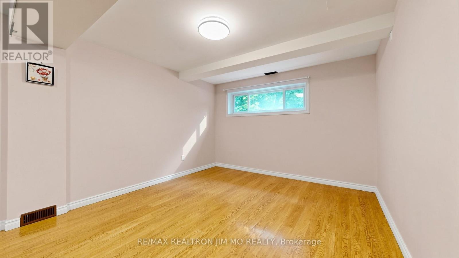 40 RAVENCLIFF CRESCENT - Image 40
