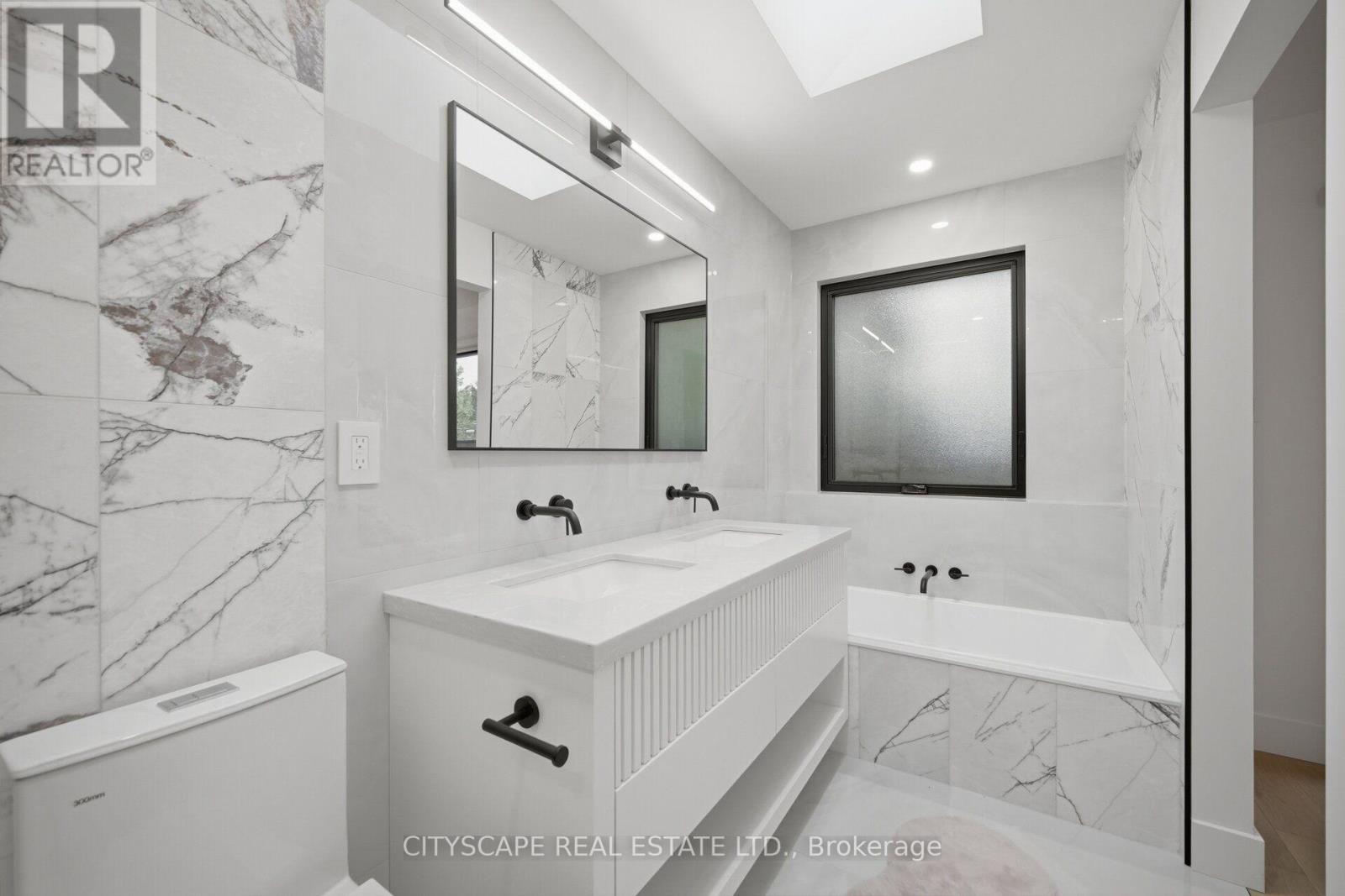 10B HOLMSTEAD AVENUE - Image 32