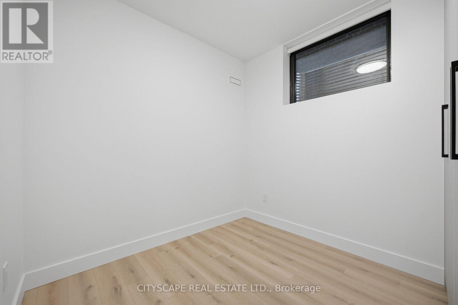 10B HOLMSTEAD AVENUE - Image 43