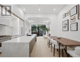 Kitchen - 10b Holmstead Avenue, Toronto, ON M4B1T1 Photo 6