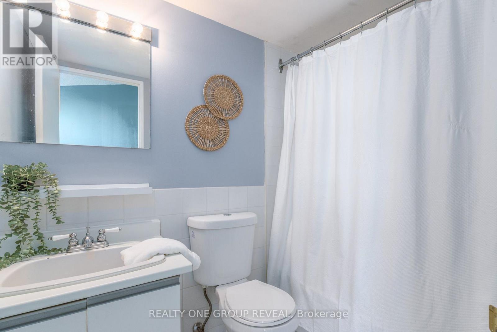 #602 2 WESTNEY ROAD N - 18