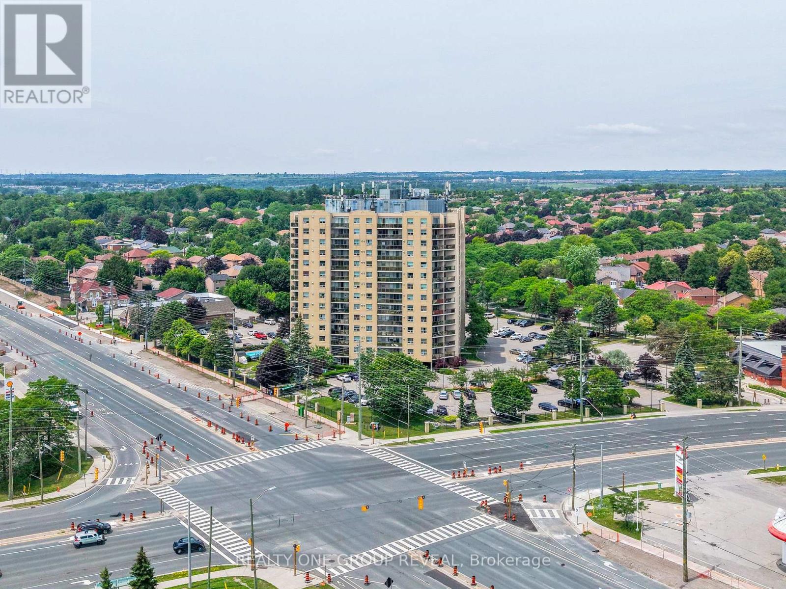 #602 2 WESTNEY ROAD N - 2