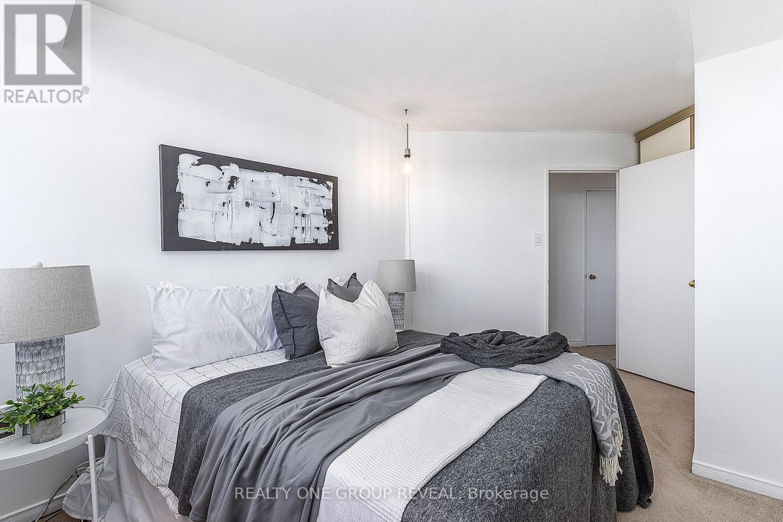 #602 2 WESTNEY ROAD N - 21