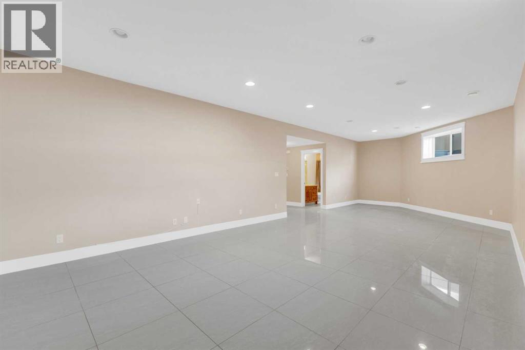 3 Trump Place - 37
