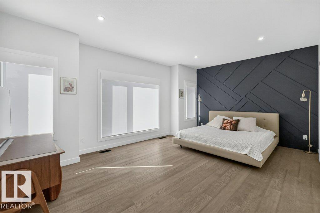 6005 107 ST NW - 31
