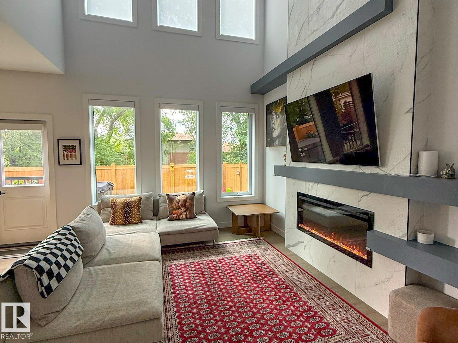 6005 107 ST NW - 5