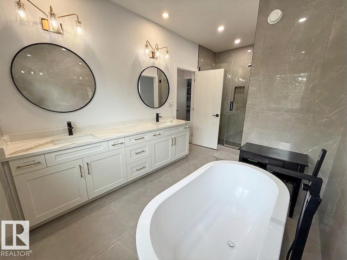6005 107 ST NW - 35