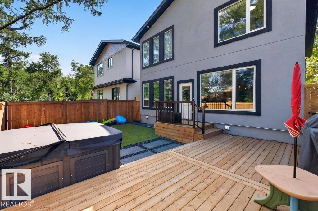 6005 107 ST NW - 55