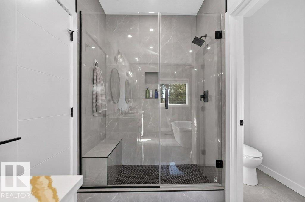 6005 107 ST NW - 39