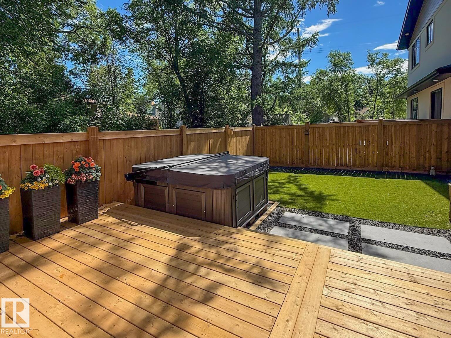 6005 107 ST NW - 57