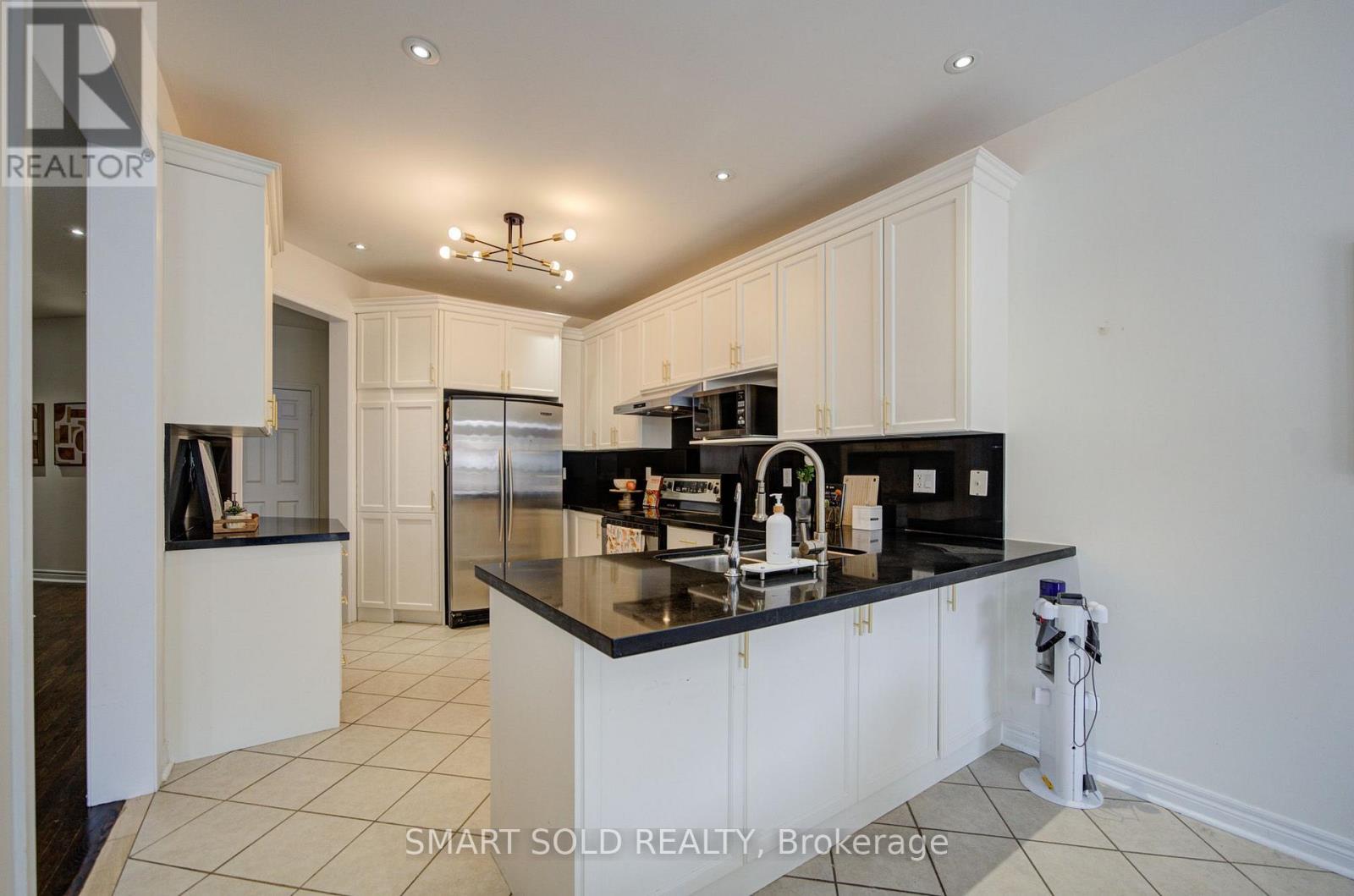 48 RAVEL DRIVE - 10