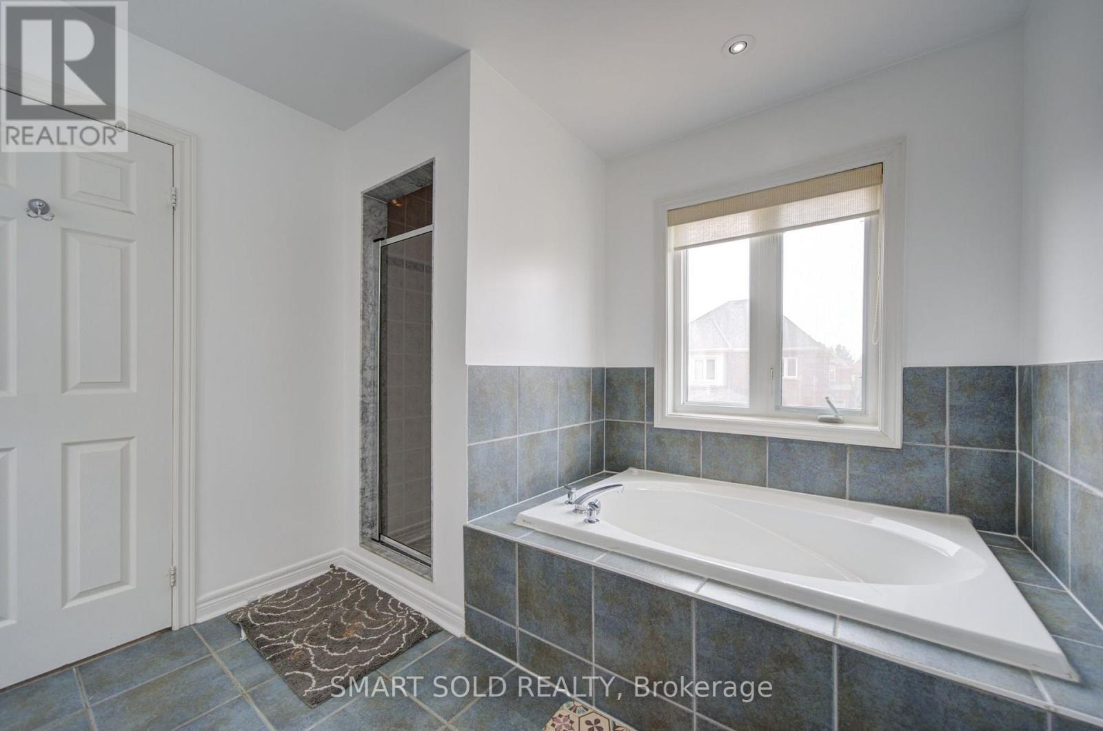 48 RAVEL DRIVE - 22