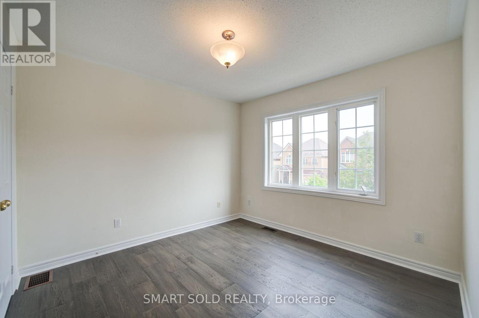 48 RAVEL DRIVE - 26