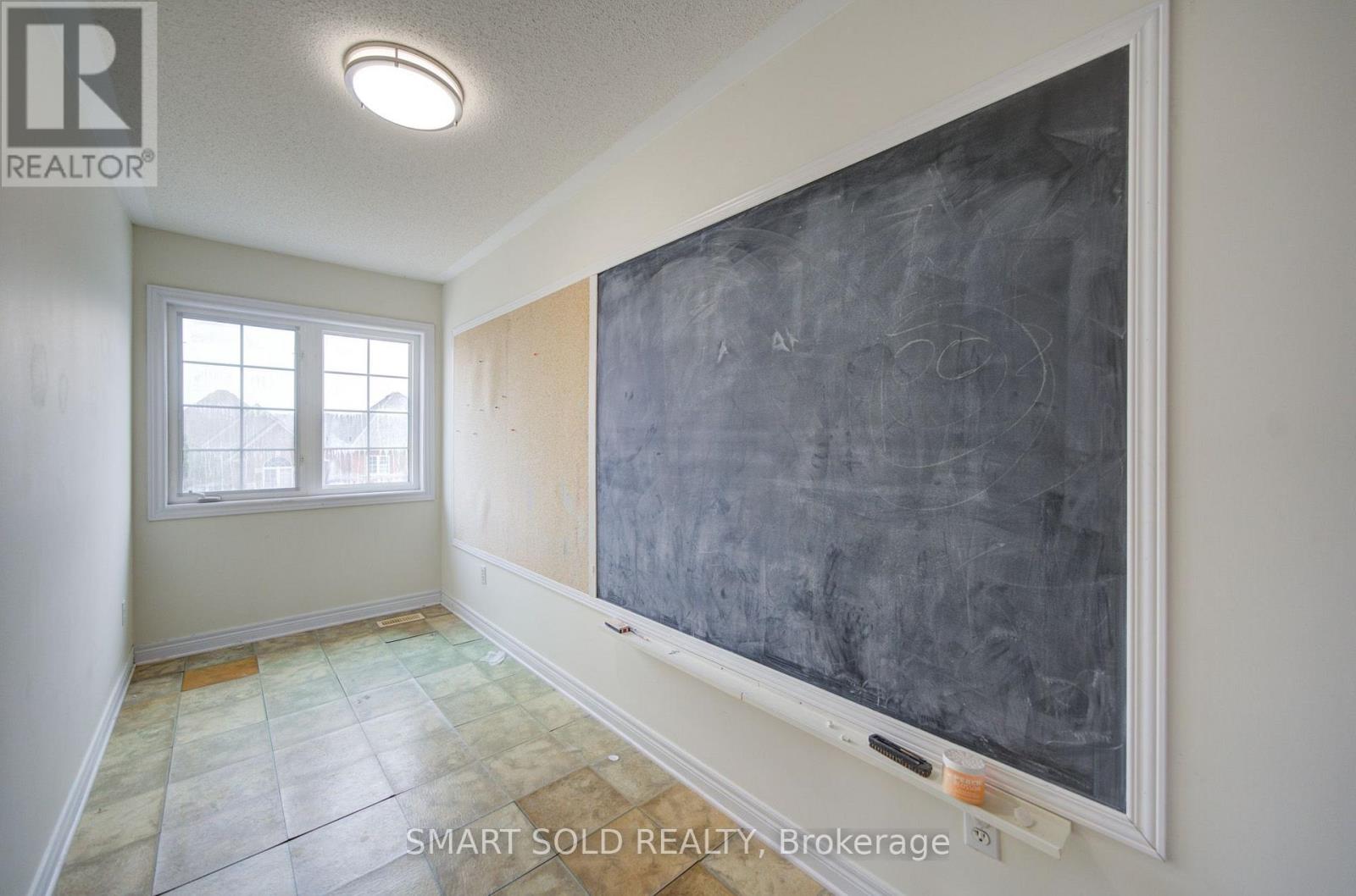 48 RAVEL DRIVE - 32