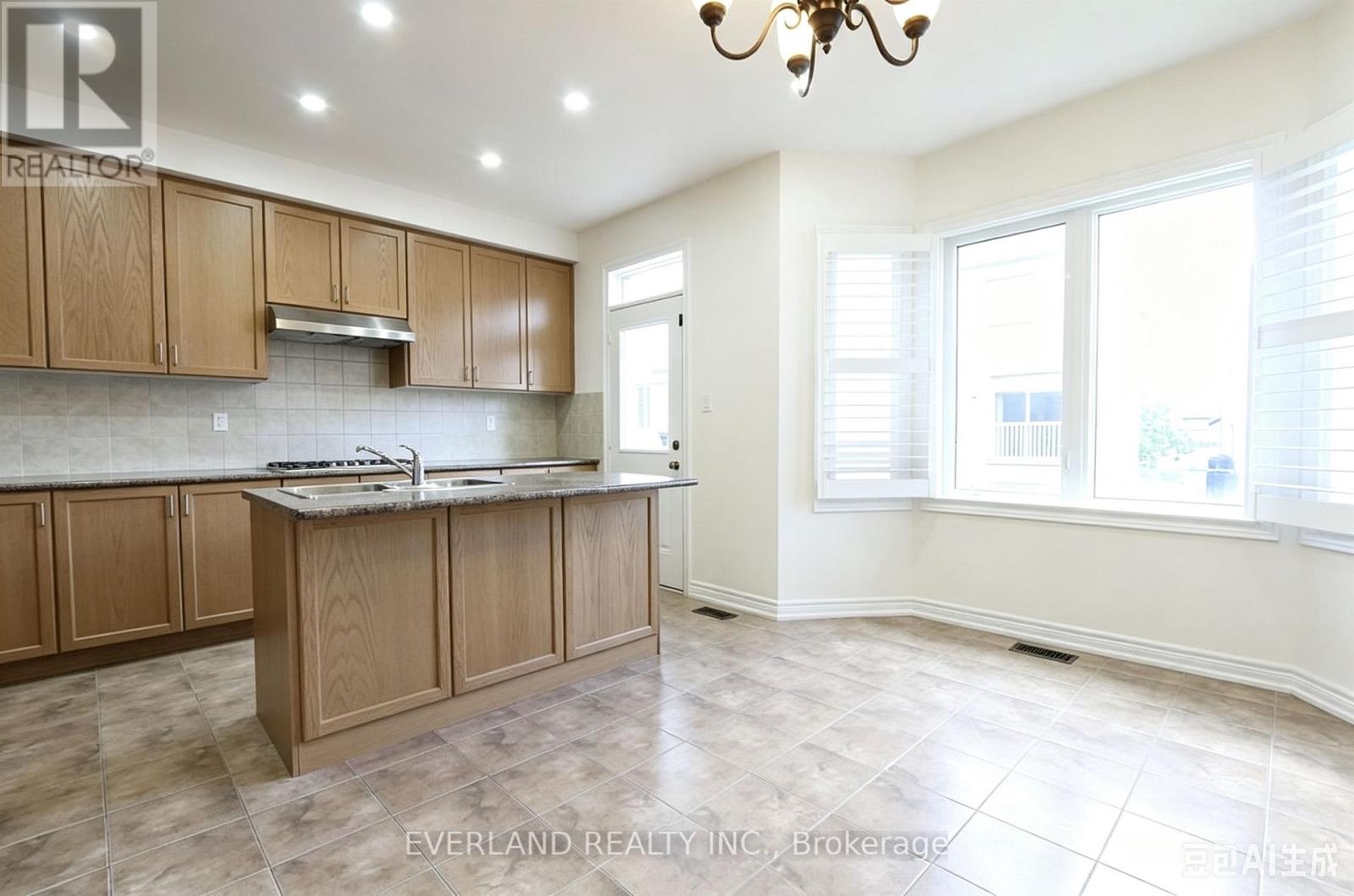 51 LUCIDA COURT - 12