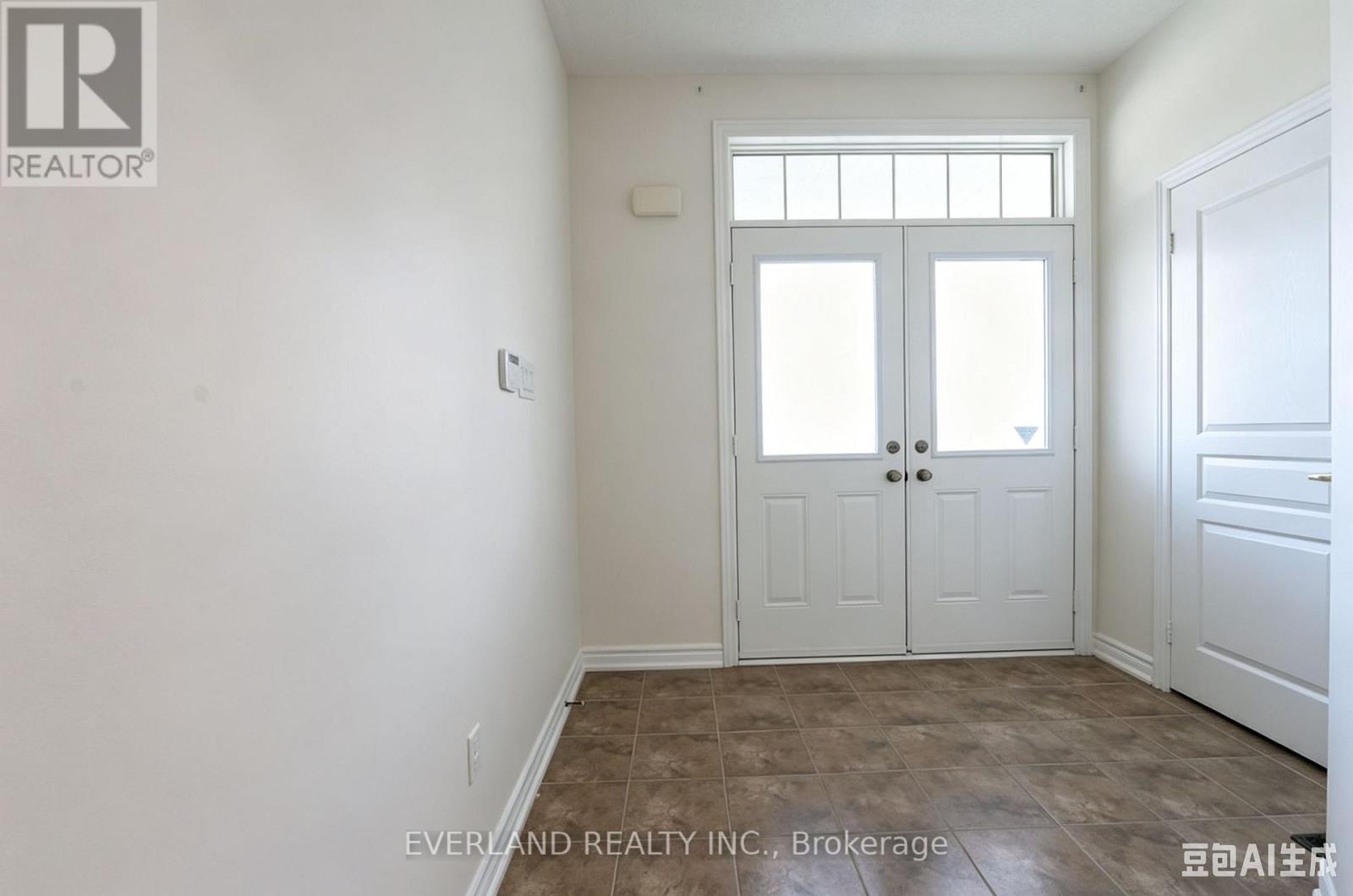 51 LUCIDA COURT - 4