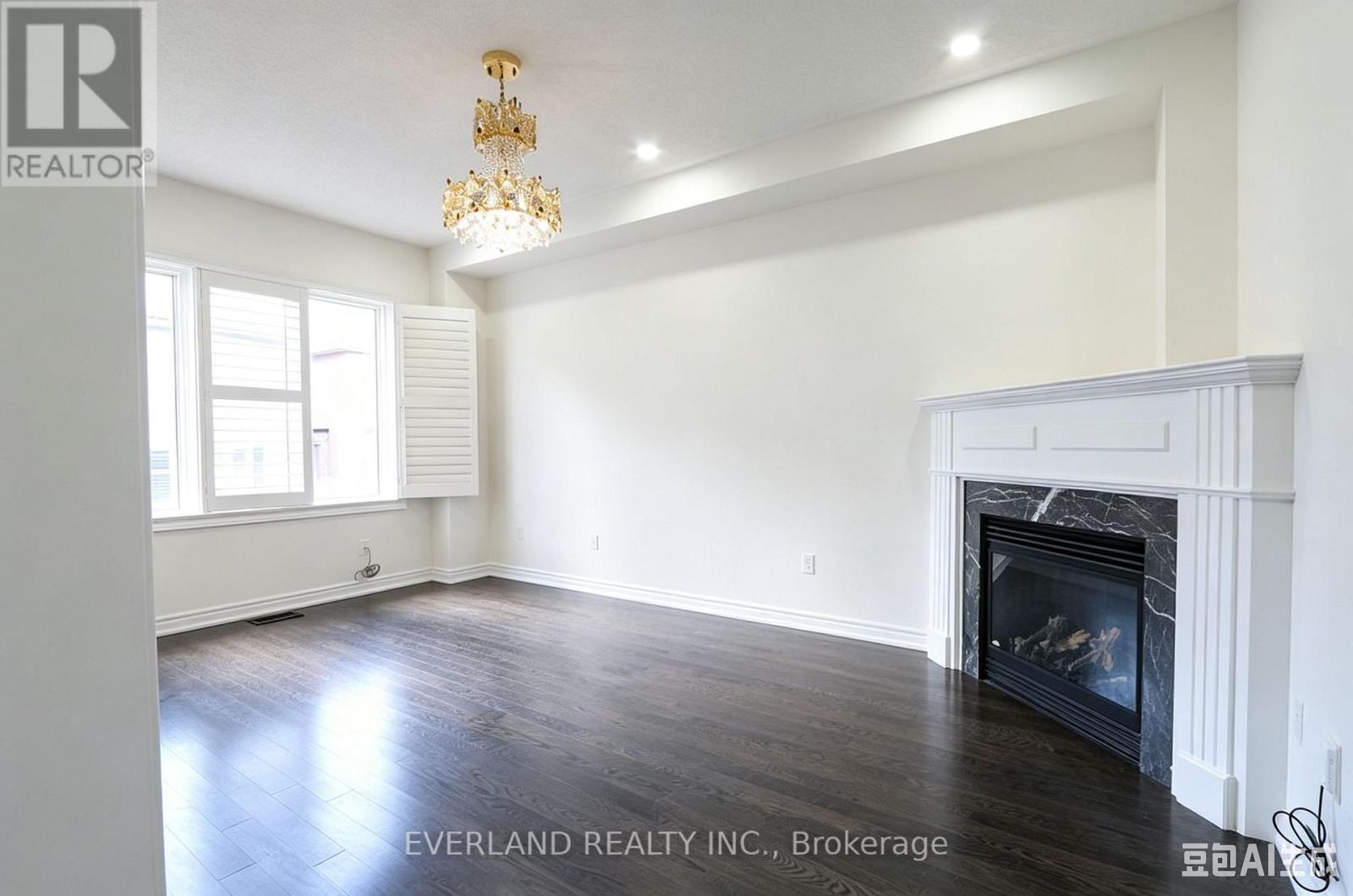 51 LUCIDA COURT - 9