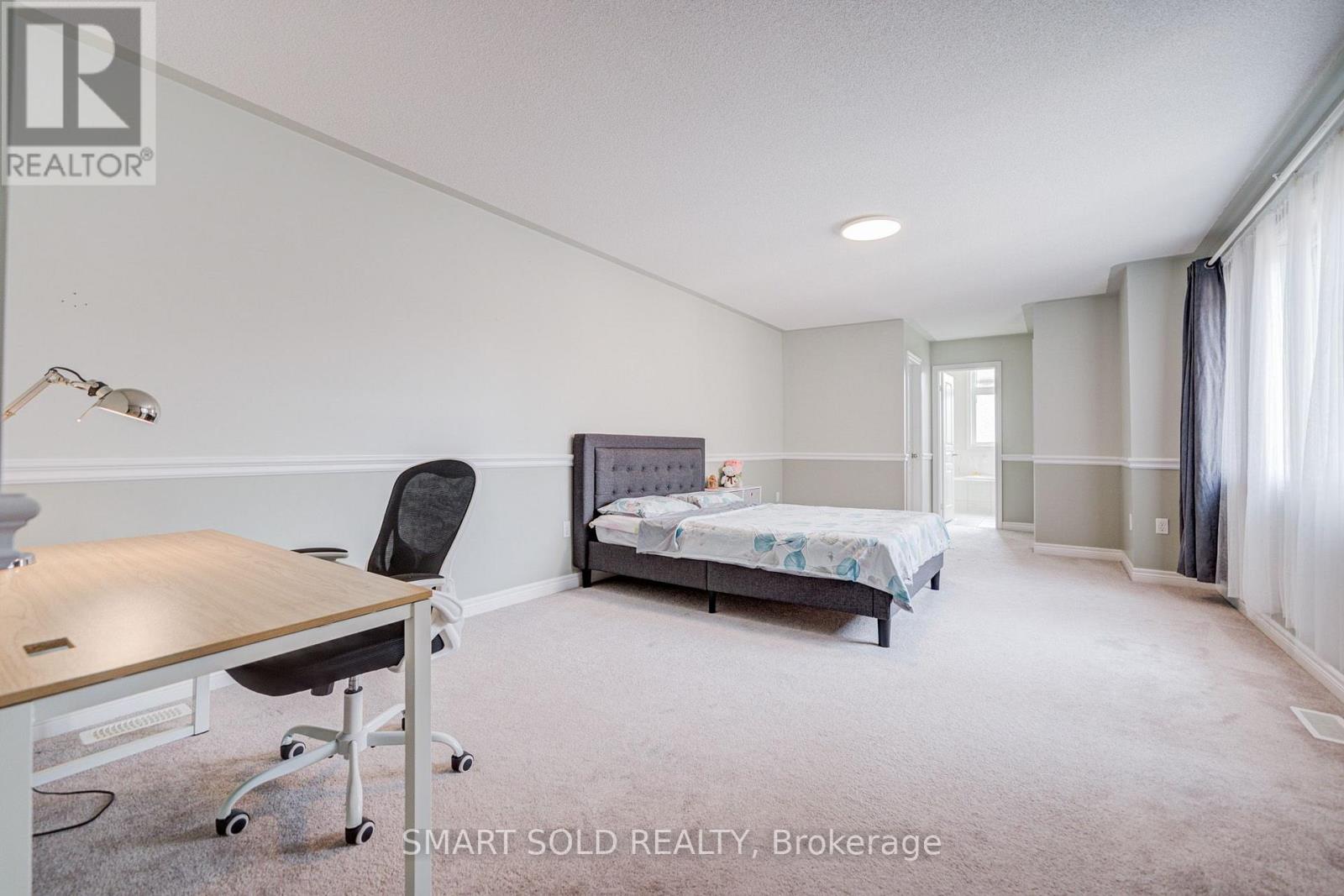 9 PORTIA STREET - 25