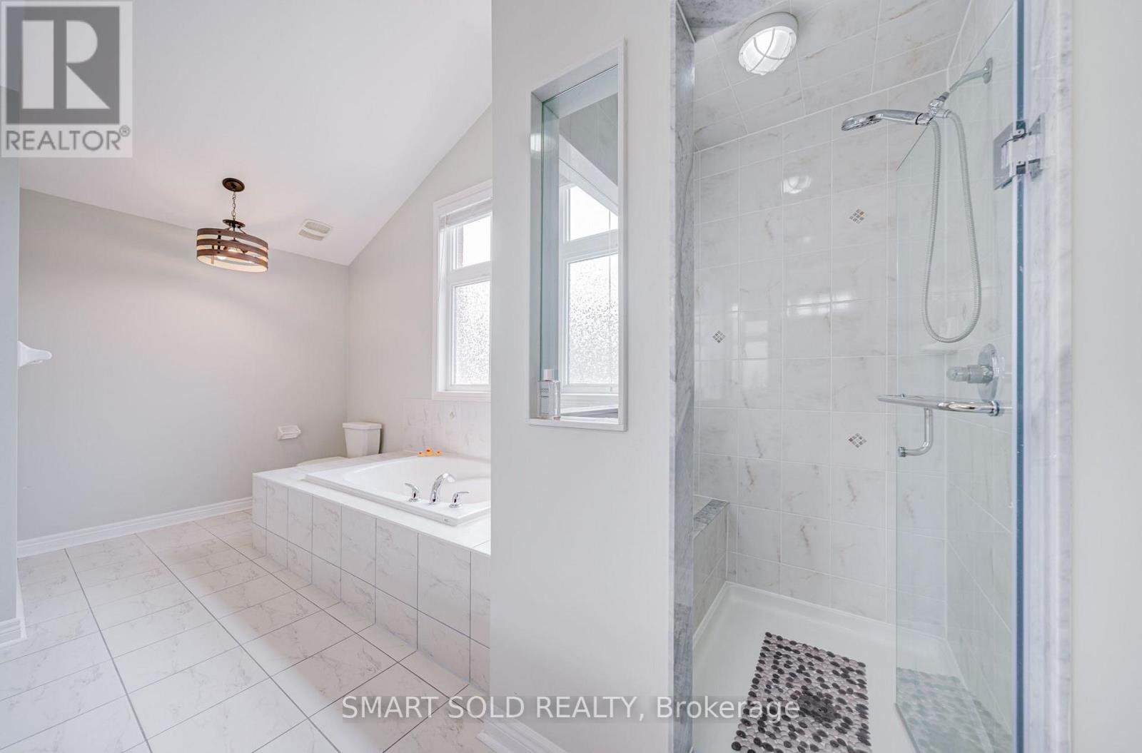9 PORTIA STREET - 31