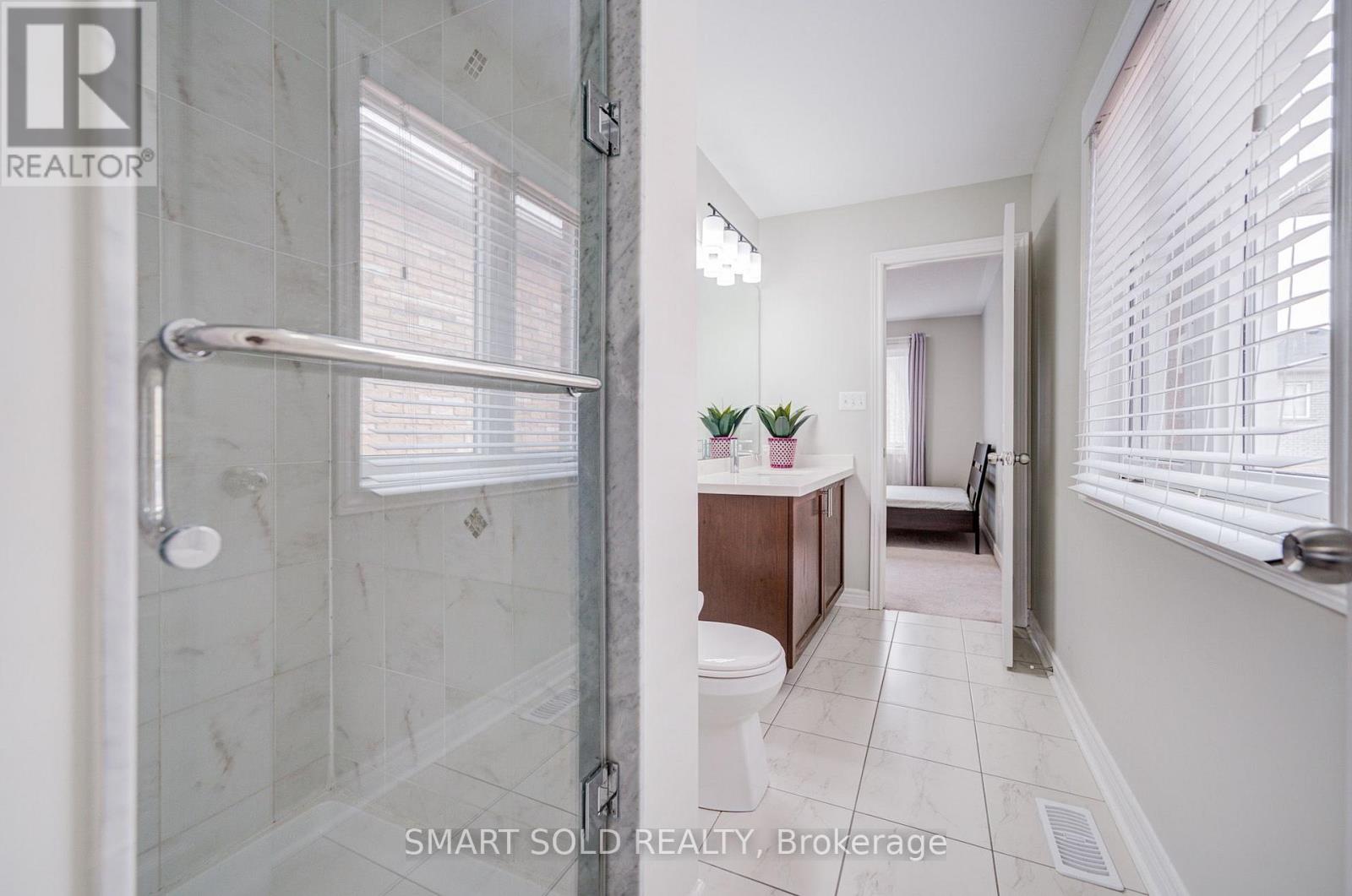 9 PORTIA STREET - 37
