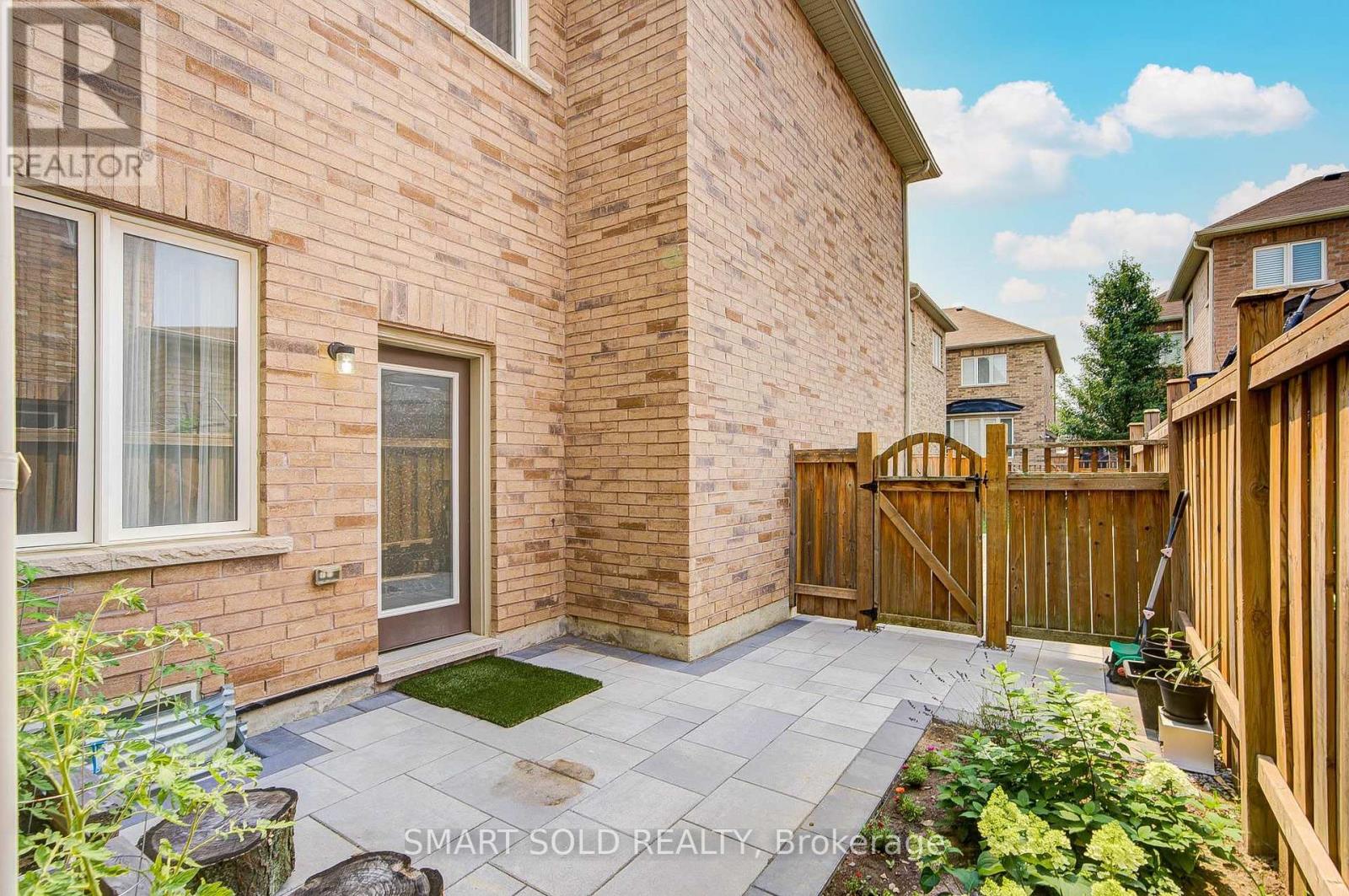 9 PORTIA STREET - 42