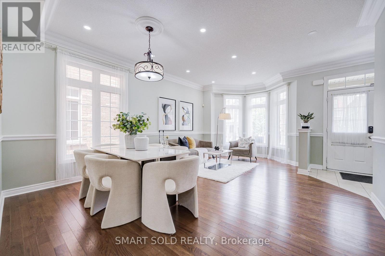 9 PORTIA STREET - 9