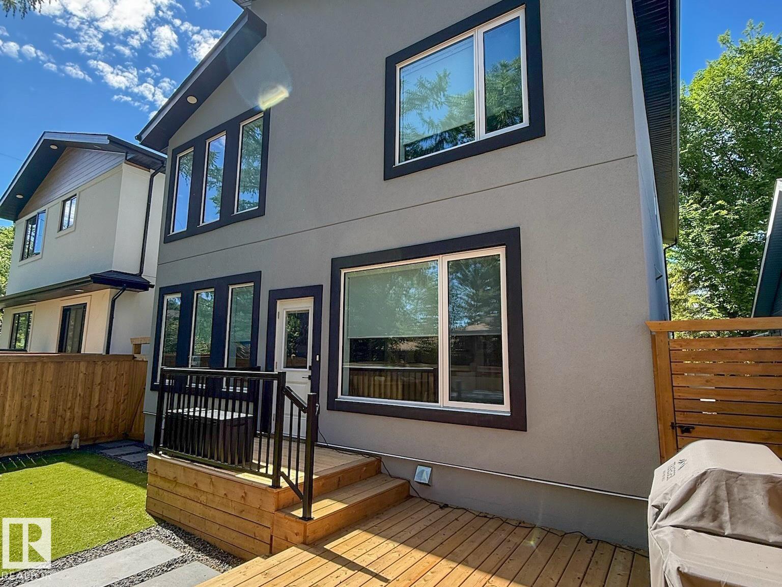6005 107 ST NW - 53