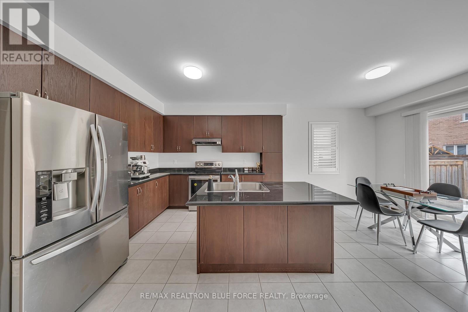 38 PINEDALE AVENUE - 13
