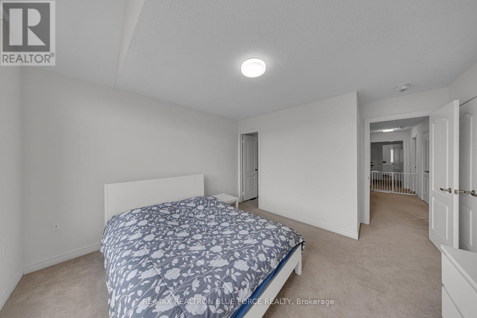 38 PINEDALE AVENUE - 22