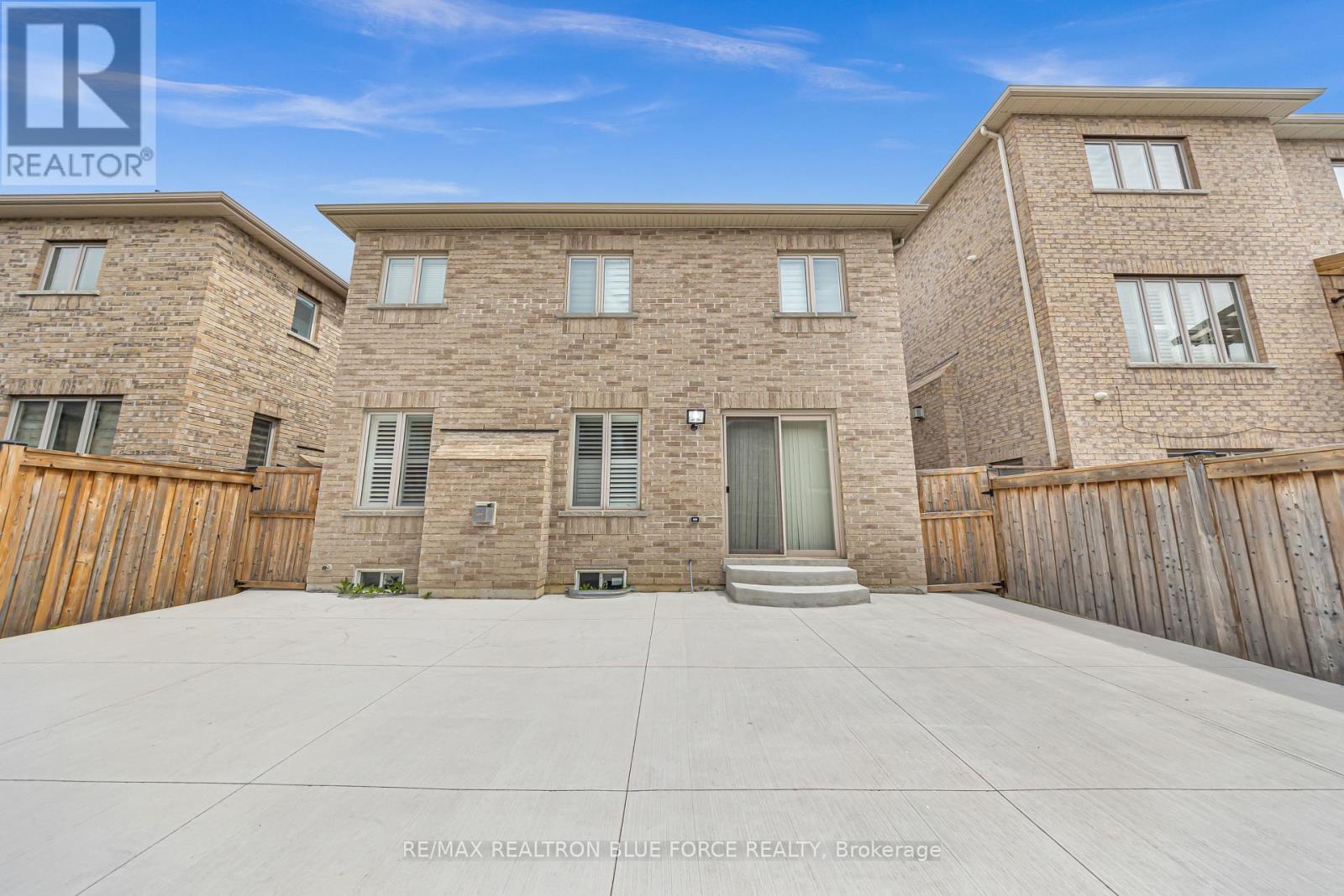 38 PINEDALE AVENUE - 41