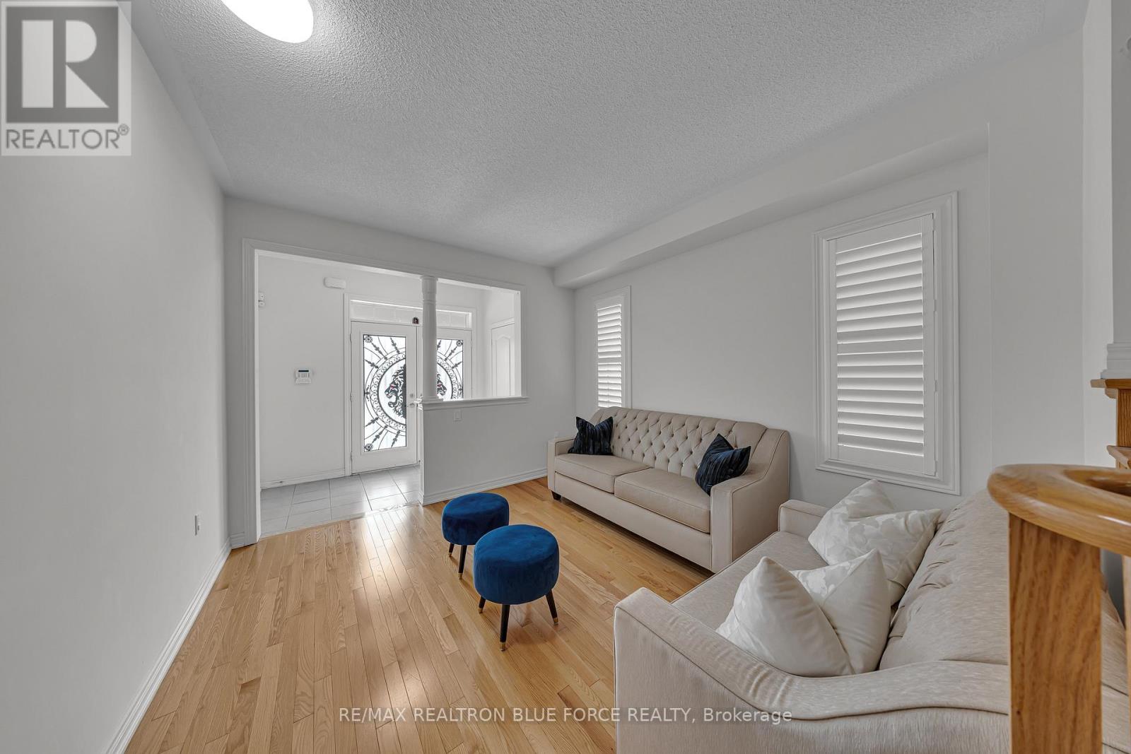 38 PINEDALE AVENUE - 5