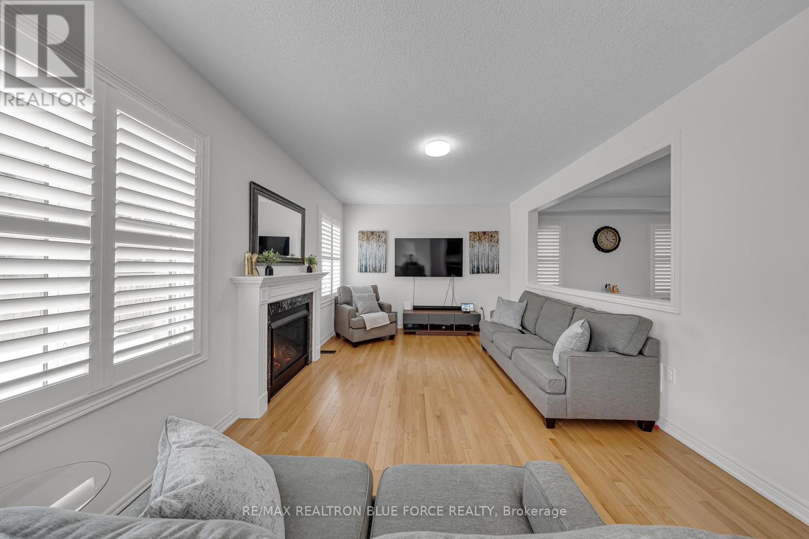 38 PINEDALE AVENUE - 8