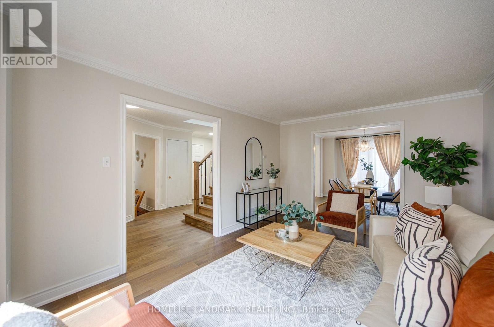 1091 QUEENS AVENUE - 10
