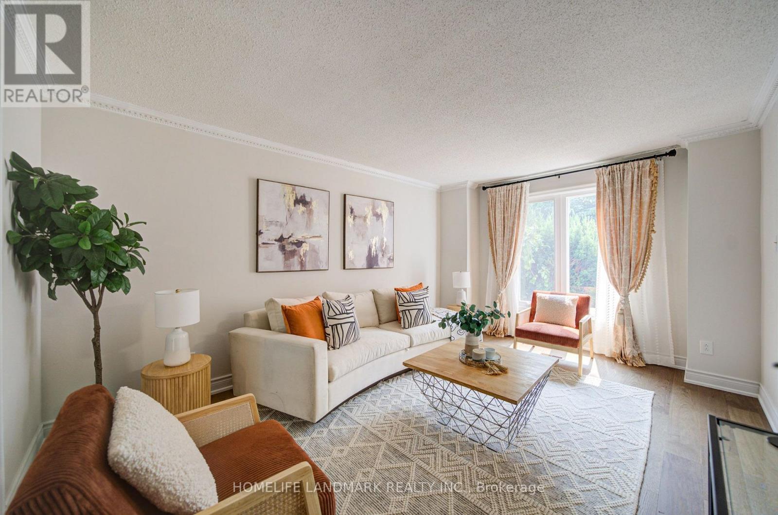 1091 QUEENS AVENUE - 11
