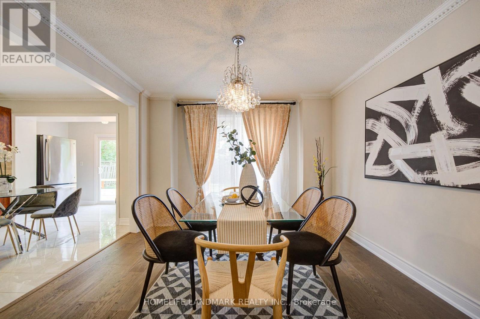 1091 QUEENS AVENUE - 12