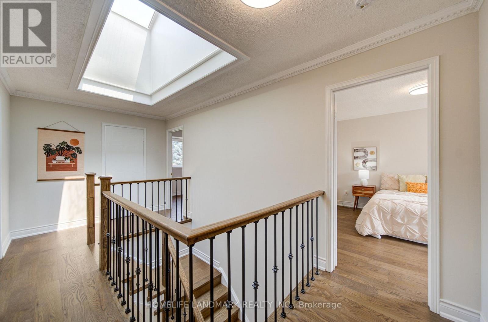 1091 QUEENS AVENUE - 21