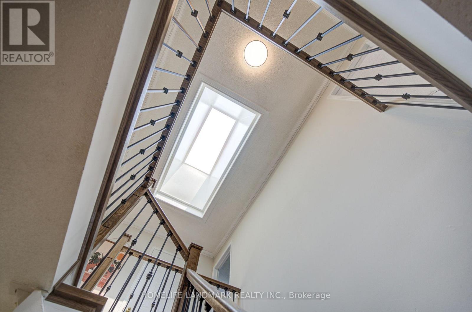 1091 QUEENS AVENUE - 4